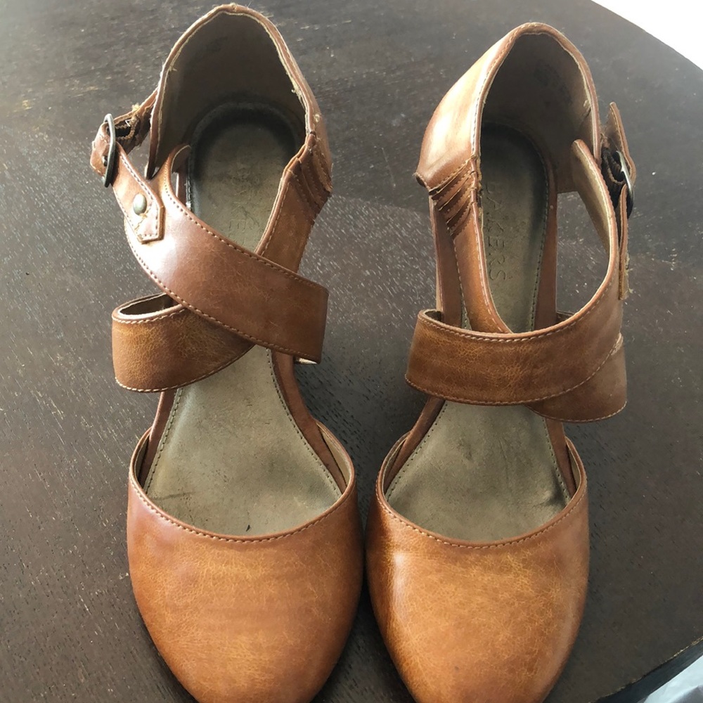 Wedge shoes